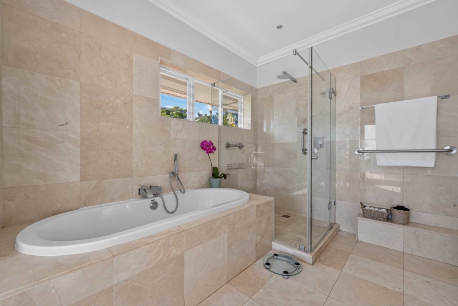 4 Bedroom Property for Sale in Camps Bay Western Cape